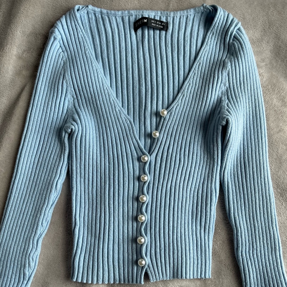 SHEIN- button down ribbed top